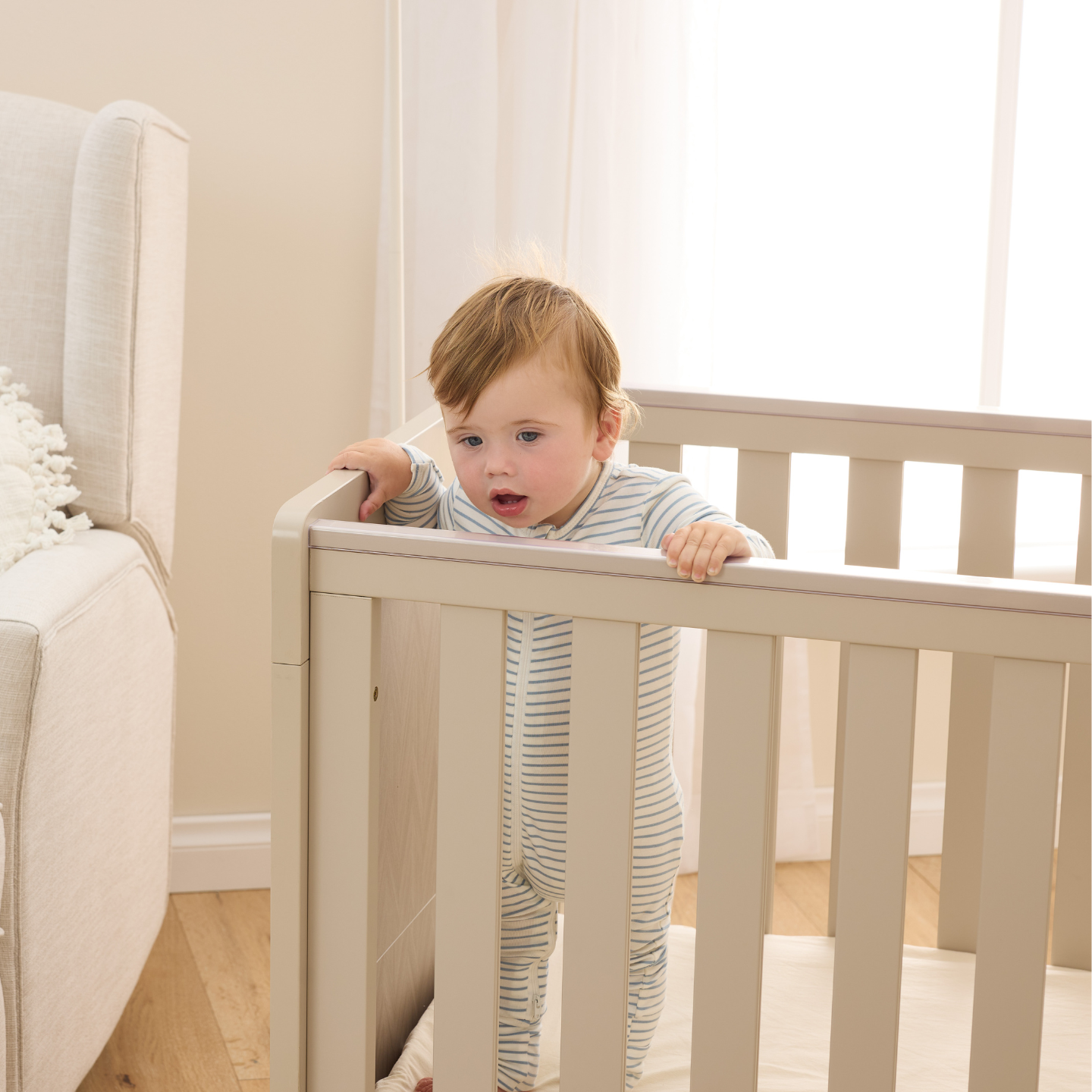 Alba Mini Cot in Mushroom & Herringbone